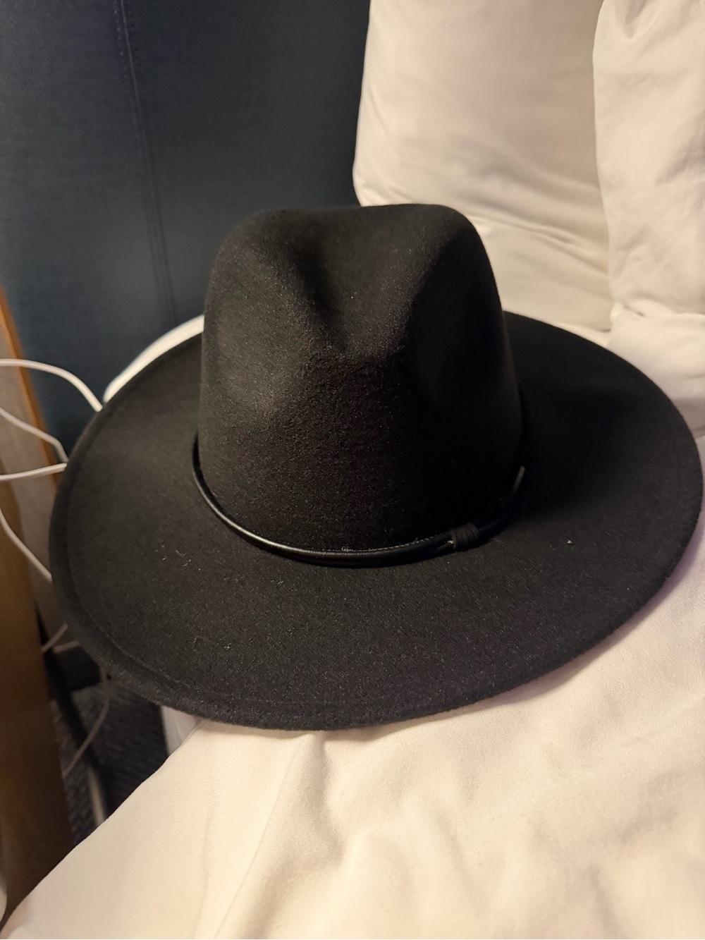 Black Felt Wide Brim Hat NWT